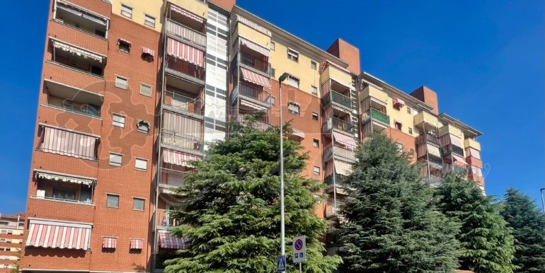 palazzina via saragat